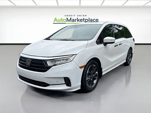 Used 2023 Honda Odyssey Elite image 3