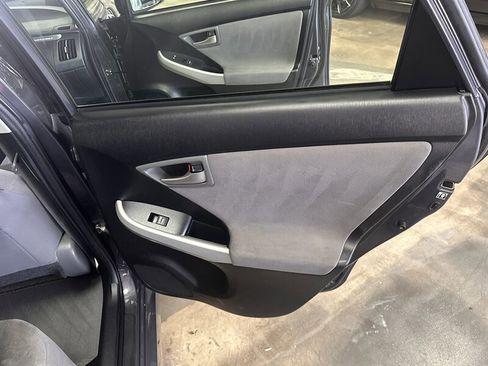 Used 2014 Toyota Prius image 19