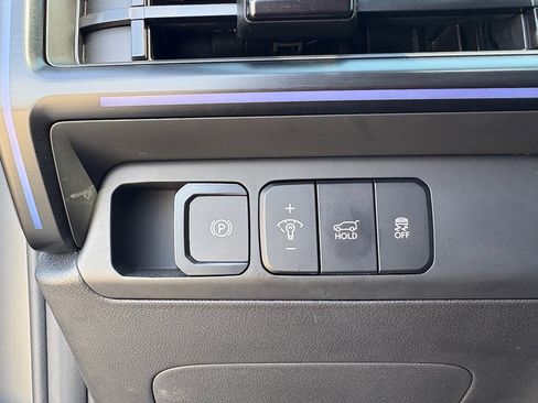 Used 2025 Hyundai Santa Fe Calligraphy image 13