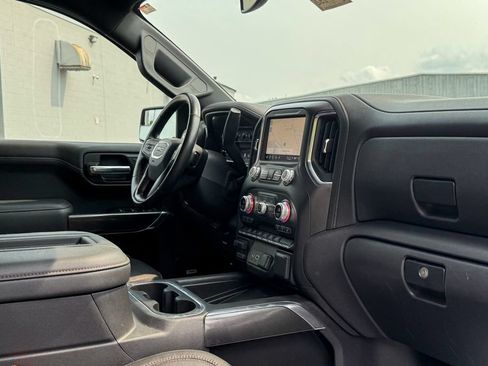 Used 2021 GMC Sierra 1500 AT4 w/ AT4 Preferred Package AWD/4WD image 15
