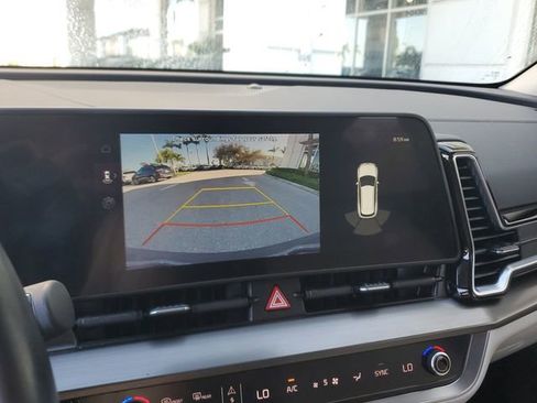 Certified 2025 Kia Sportage EX image 24