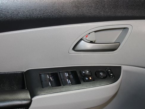 Used 2012 Honda Odyssey EX-L image 10