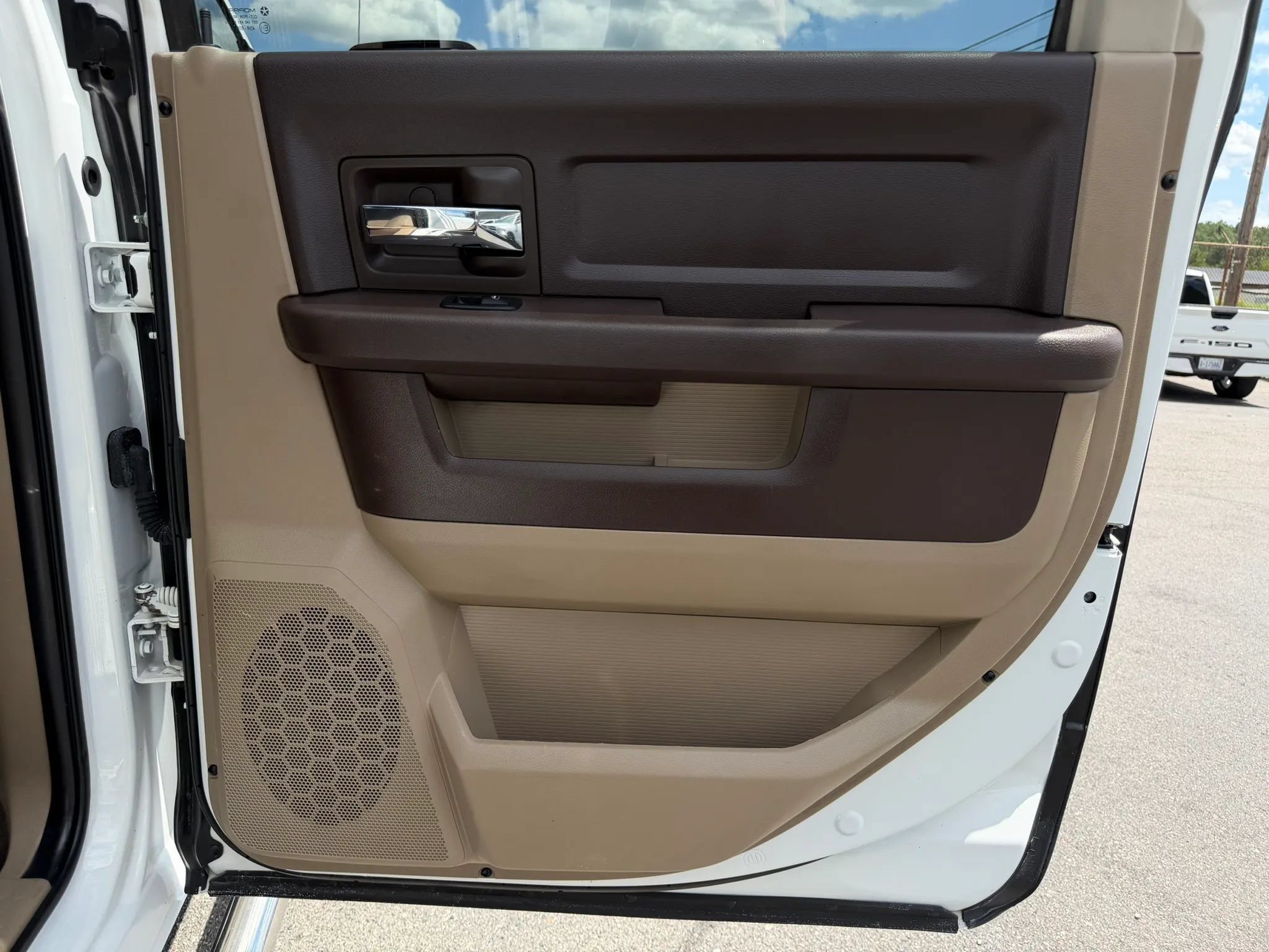 Used 2012 RAM 2500 SLT w/ Luxury Group AWD/4WD image 26