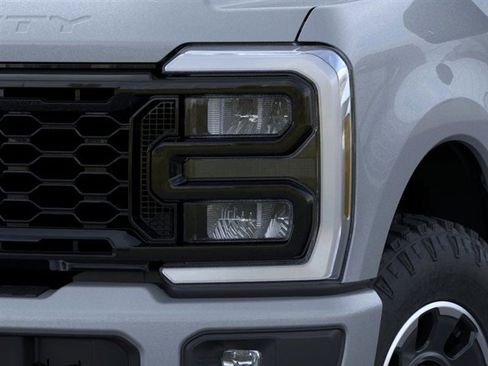 New 2026 Ford F350 Lariat w/ Tremor Off-Road Package AWD/4WD image 18