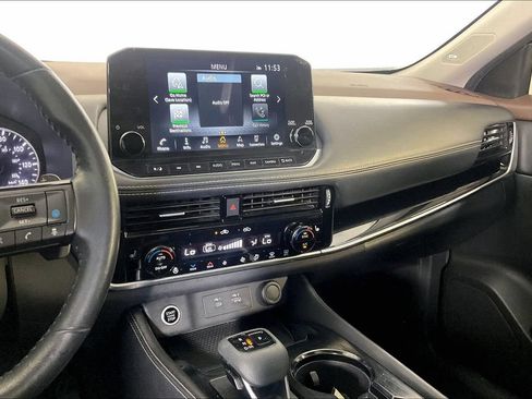 Used 2022 Nissan Rogue SL w/ SL Premium Package FWD image 9