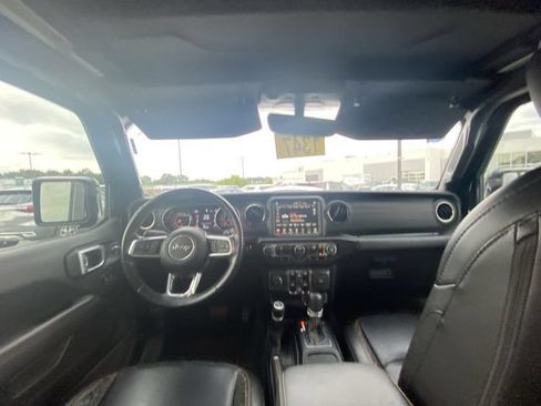 Used 2021 Jeep Wrangler Unlimited Sahara AWD/4WD image 5