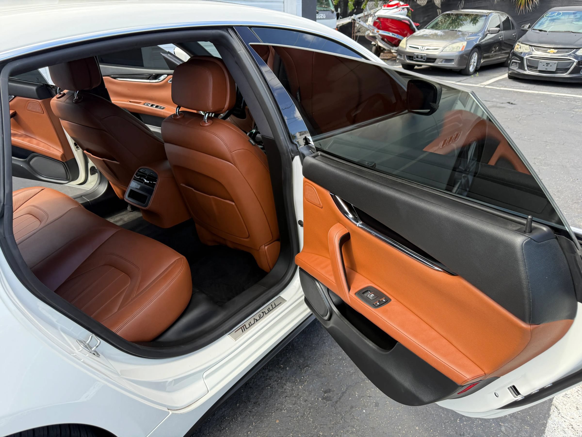 Used 2015 Maserati Quattroporte S Q4 AWD/4WD image 23
