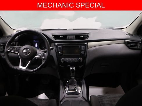 Used 2019 Nissan Rogue Sport S image 13