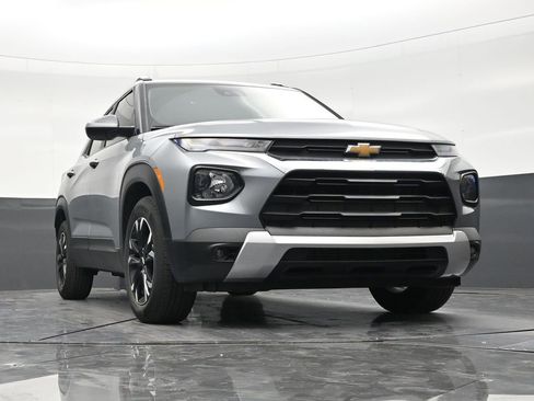 Used 2023 Chevrolet TrailBlazer LT FWD image 26