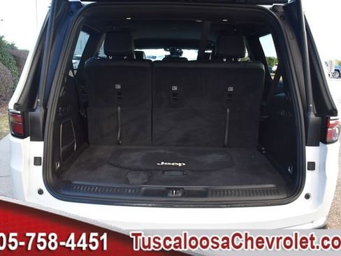 Used 2024 Jeep Wagoneer 4WD image 9