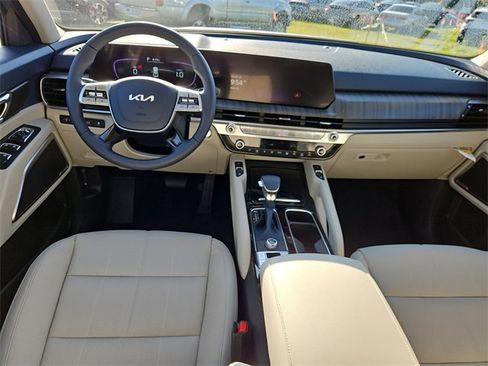 New 2025 Kia Telluride EX w/ EX Captain's Chair Package image 8