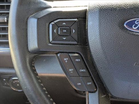 Used 2017 Ford F150 XLT w/ Equipment Group 302A Luxury AWD/4WD image 4