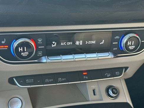 Used 2019 Audi Q5 2.0T Premium Plus w/ Premium Plus Package image 18