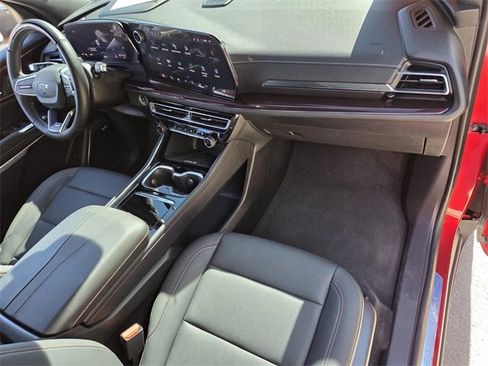 Certified 2025 Chevrolet Traverse Z71 w/ Enhanced Driving Package image 14