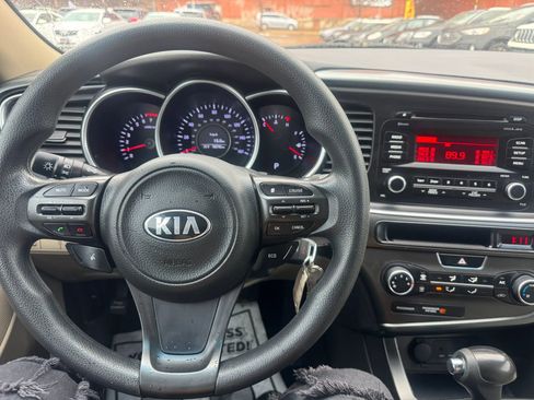 Used 2015 Kia Optima LX FWD image 12