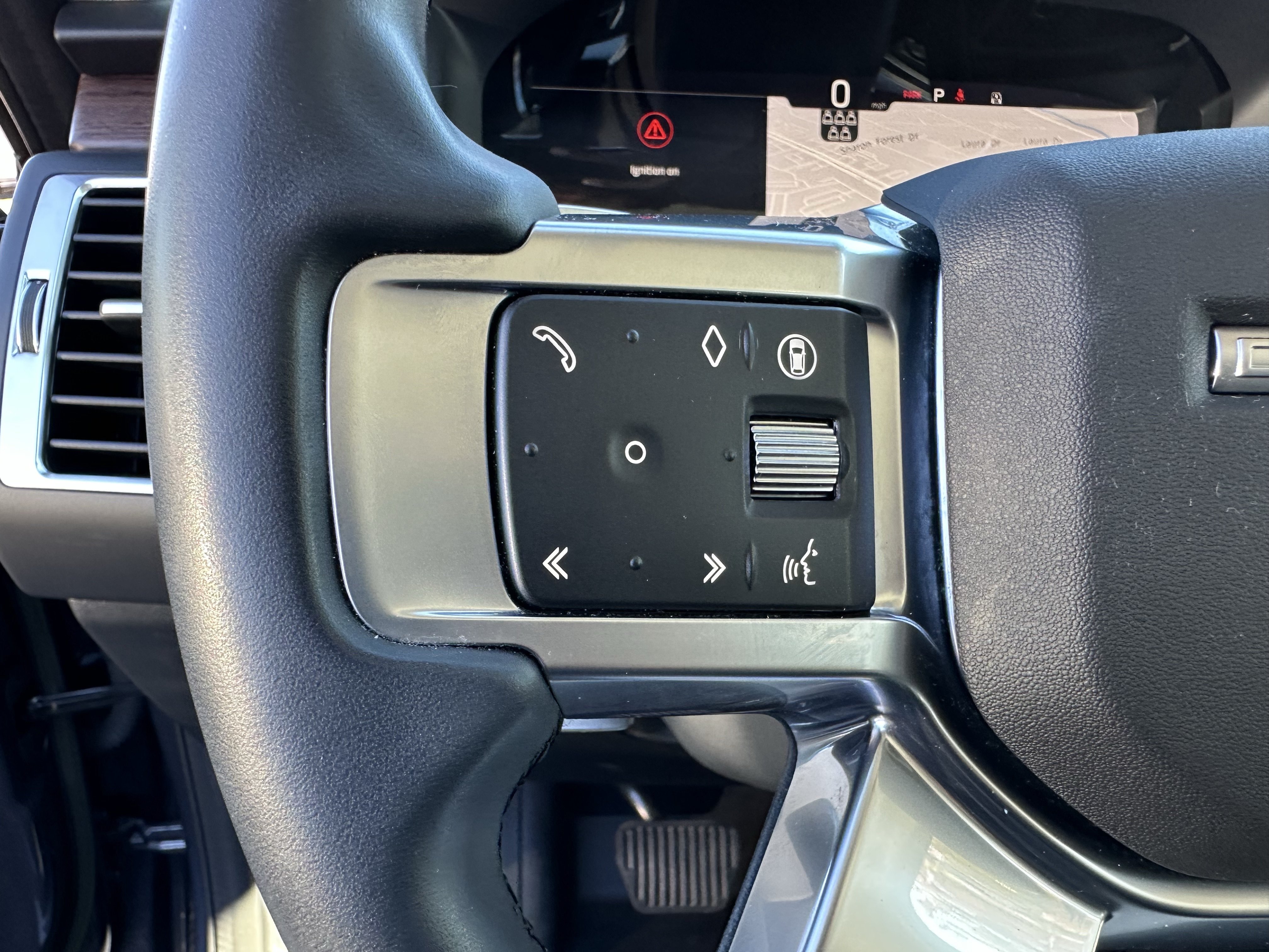 Certified 2024 Land Rover Discovery S AWD/4WD image 21