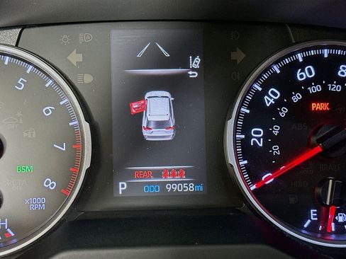 Used 2019 Toyota RAV4 XLE Premium image 19