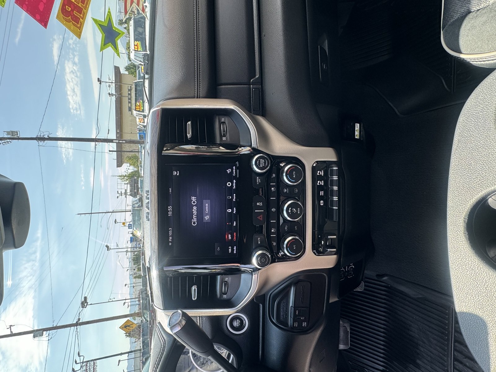 Used 2019 RAM 2500 Laramie AWD/4WD image 11
