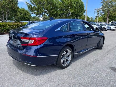 Used 2020 Honda Accord EX image 6