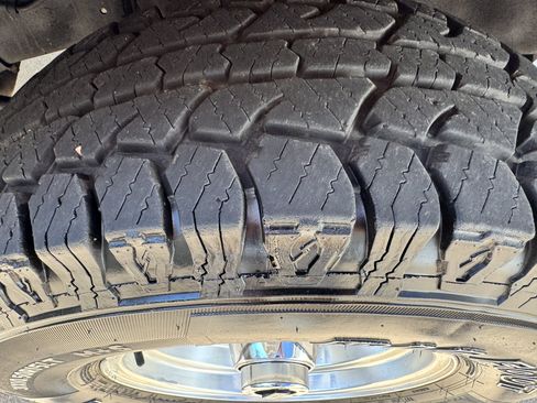 Used 1993 Ford Bronco XLT AWD/4WD image 37