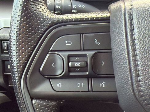 Used 2025 Toyota Tacoma SR5 RWD image 16
