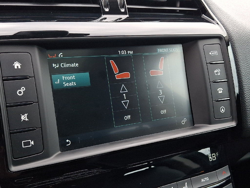 Used 2018 Jaguar XE Premium AWD/4WD image 24