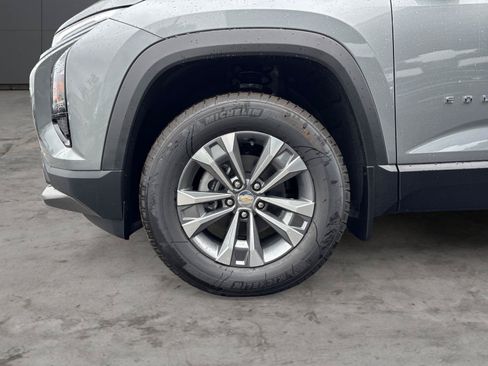New 2026 Chevrolet Equinox LT w/ Convenience Package II AWD/4WD image 9