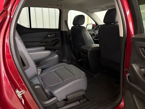 Used 2018 Chevrolet Traverse LT w/ LPO, Floor Liner Package AWD/4WD image 21