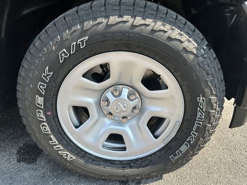 New 2025 RAM 1500 Tradesman w/ Off Road Group image 10