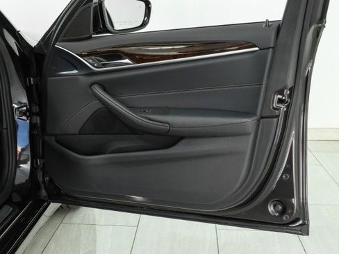 Used 2020 BMW 540i xDrive image 46