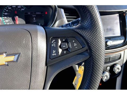 Used 2021 Chevrolet Trax LT image 21