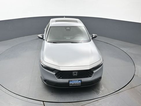 Used 2024 Honda Accord Sport image 39