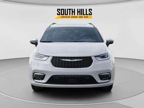 New 2026 Chrysler Pacifica Pinnacle image 6