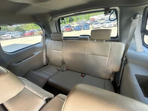 Used 2011 Nissan Armada SL RWD image 23