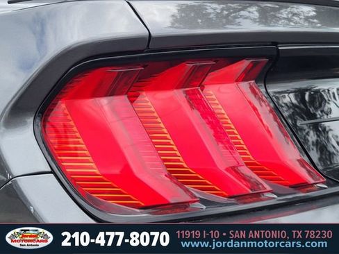 Used 2018 Ford Mustang GT Premium w/ Equipment Group 401A RWD image 8