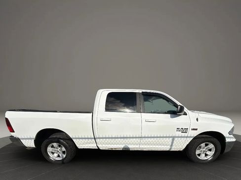 Used 2019 RAM 1500 Classic SLT image 4