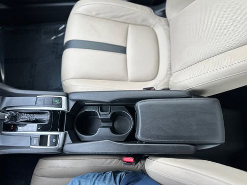 Used 2018 Honda Civic Touring image 33