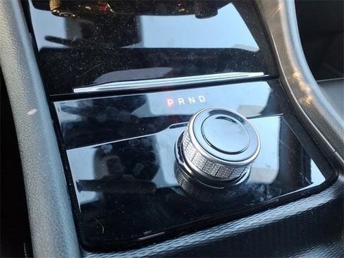 Used 2025 Jeep Grand Cherokee Limited image 18