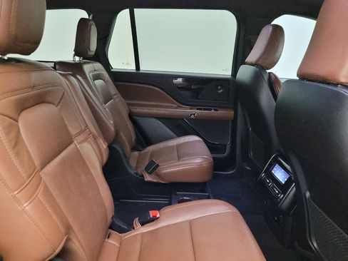 Used 2021 Lincoln Aviator Reserve w/ Equipment Group 201A RWD image 19