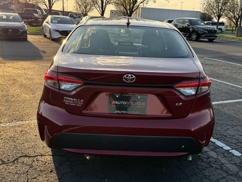 Used 2022 Toyota Corolla LE FWD image 11