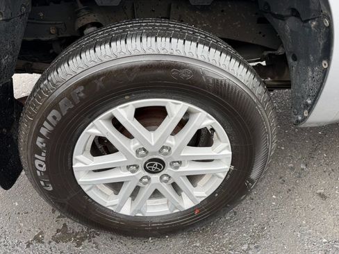 Used 2010 Toyota Tundra 2WD Double Cab image 8