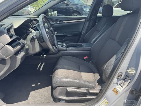 Used 2020 Honda Civic Sport image 9