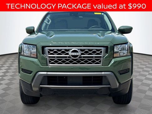 Used 2024 Nissan Frontier SV w/ Technology Package RWD image 2