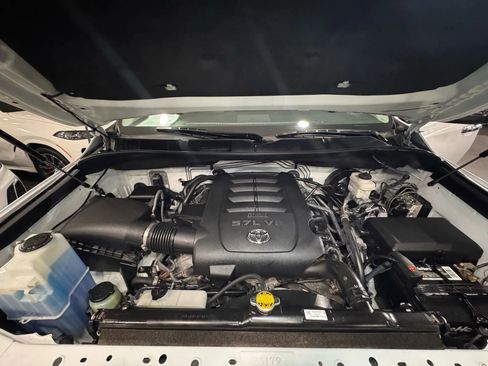 Used 2016 Toyota Tundra Limited image 39