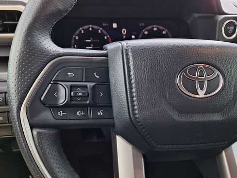 Used 2025 Toyota 4Runner Limited AWD/4WD image 16