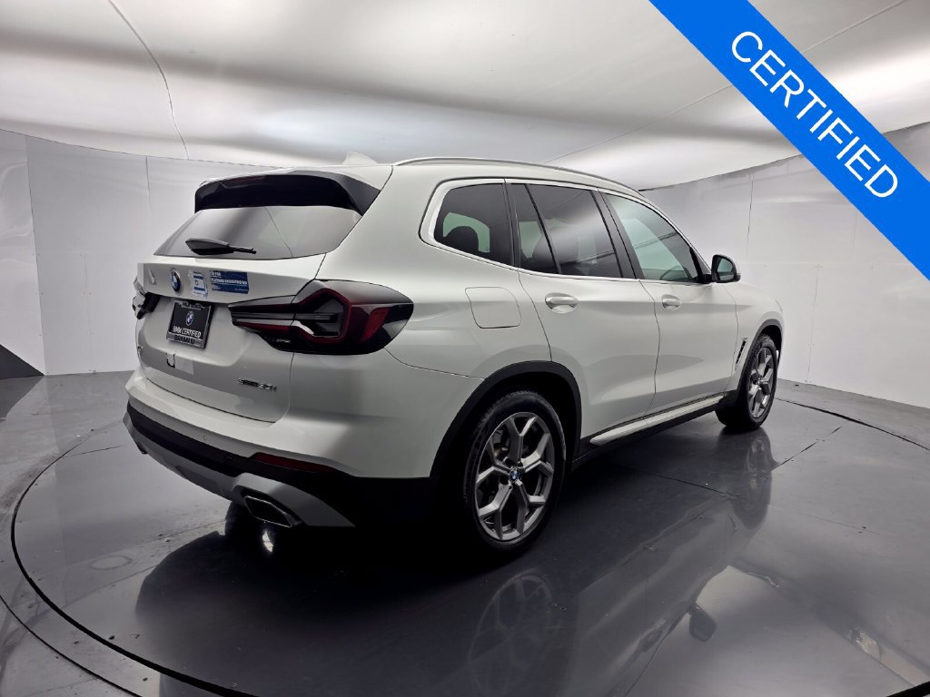 Certified 2024 BMW X3 sDrive30i w/ Premium Package RWD image 4
