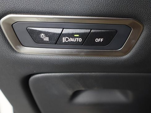 Used 2024 BMW X7 xDrive40i w/ M Sport Package image 42