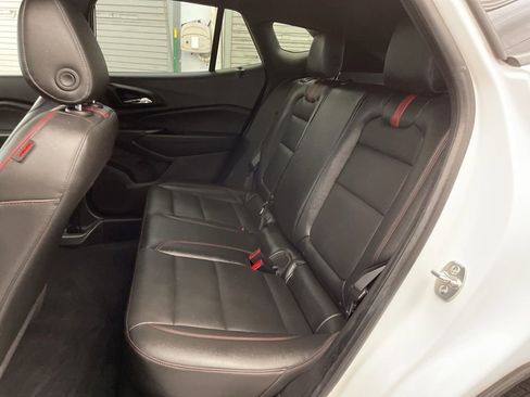 Used 2024 Chevrolet Trax RS FWD image 22