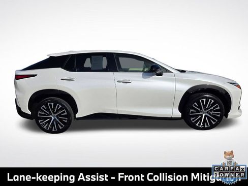 Used 2023 Lexus RZ 450e Premium w/ Technology Package AWD/4WD image 8