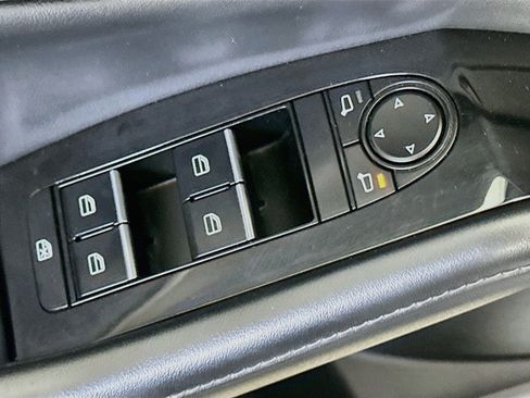 Used 2025 MAZDA CX-30 AWD 2.5 S w/ Preferred Package image 12